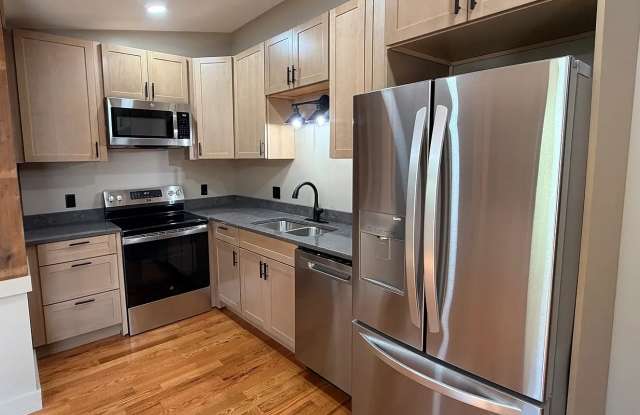 14 Green Ct Gallery 2