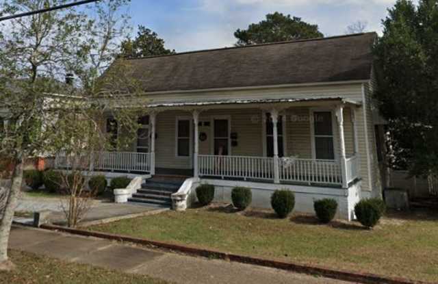 227 Sanford Avenue - 2 photos photos