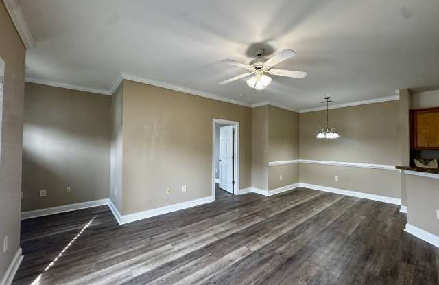 2037 Silvercrest Dr Unit B Gallery 4