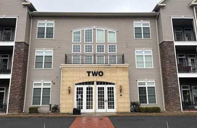 2-Bedroom Townhome for professionals - The Summit at Shiloh HOA photos photos