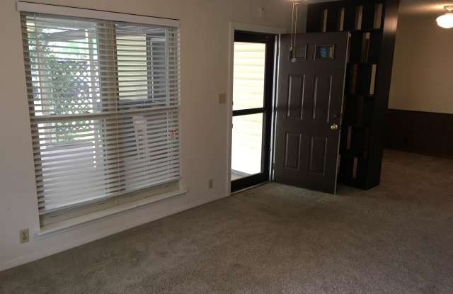 406 Bramble Drive Gallery 4