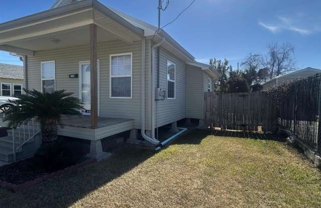 616 Academy St photos photos