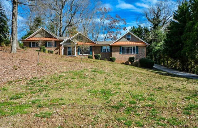 3200 Golf Club Drive Gallery 2