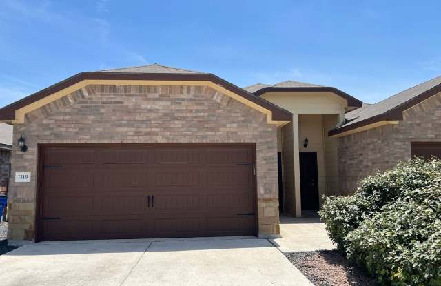 Luxury 3/2 Duplex in Seguin, Texas photos photos