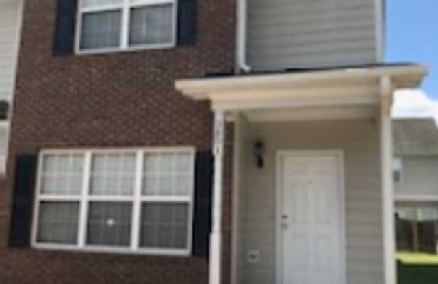 2801 Bennington Drive photos photos