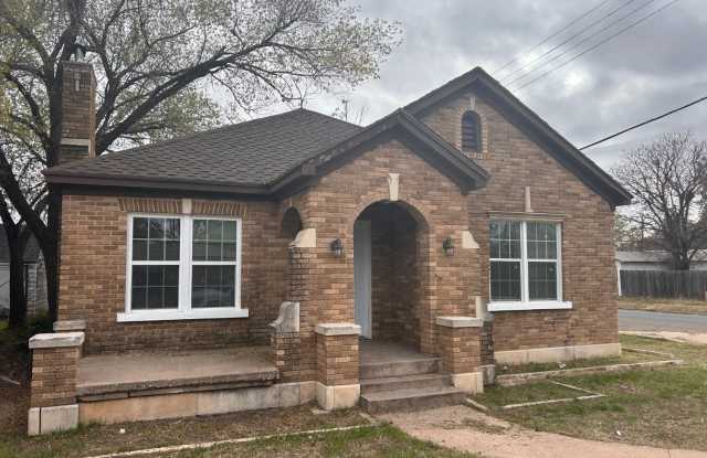 1925 26th - 1925 26th Street, Lubbock, TX 79411 1925 26th - 1925 26th Street, Lubbock, TX 79411