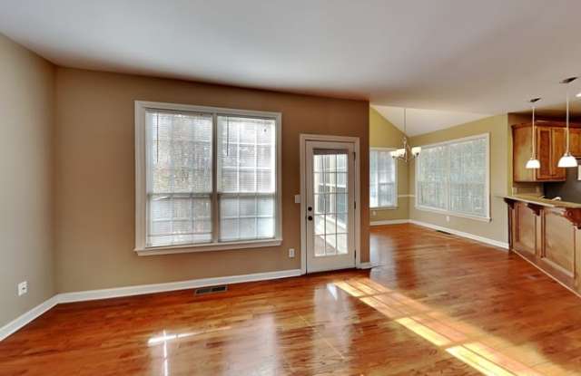 2685 Almont Way Gallery 4