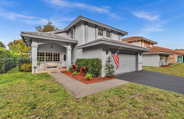 1718 NW 97th Ave photos photos