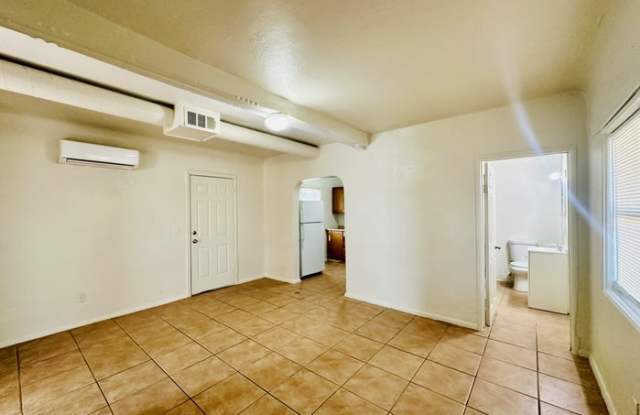 204 East Aviation Drive Gallery 2
