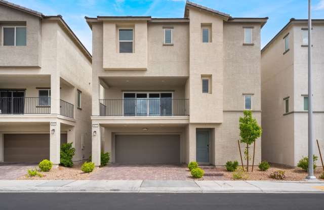 Modern Tri-Level Home with Community Amenities! photos photos