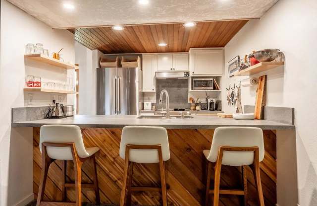 438 Snowcreek Rd photos photos