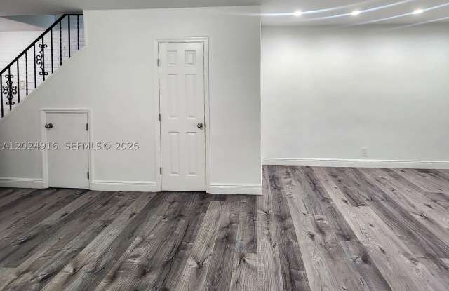 2460 Taylor St photos photos 2460 Taylor St photos photos