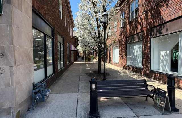 423 YORK Road Gallery 4