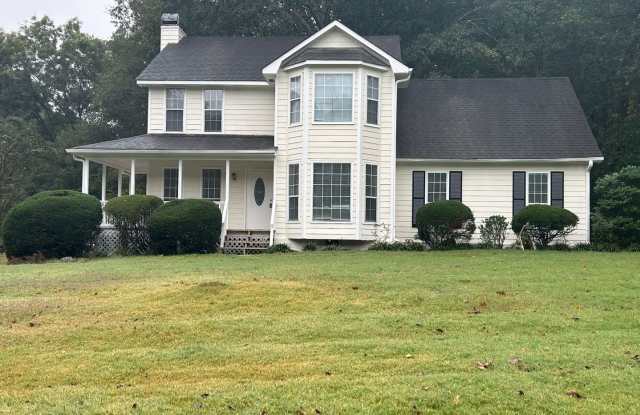 **MOVE IN WITH NO SEC. DEP**12 Thomas Xing Dr: 4BD, 2.5BA Home in Close Distance to Peachtree City, Sharpsburg, and I-85 For Rent in Newnan! AVAILABLE NOW! - 12 Thomas Crossing Drive, Coweta County, GA 30265