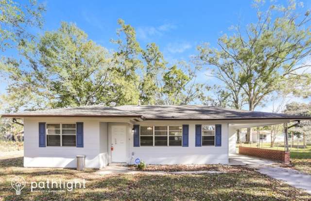 426 North Marchand Avenue - 426 North Marchand Avenue, Gonzales, LA 70737