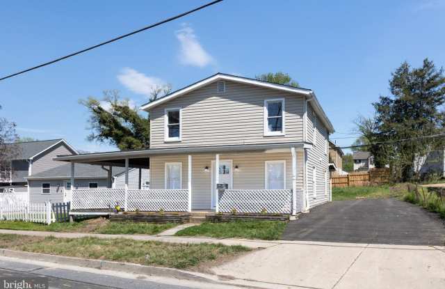 2407 HAMMONDS FERRY Road Gallery 2