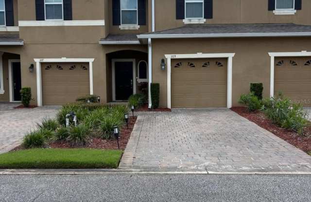 105 PHILLIP SCOTT DRIVE - 105 Phillip Scott Drive, Daytona Beach, FL 32124