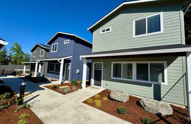 Newly Built 3 Bed, 2.5 Bath Cottage Homes with Washer & Dryer photos photos