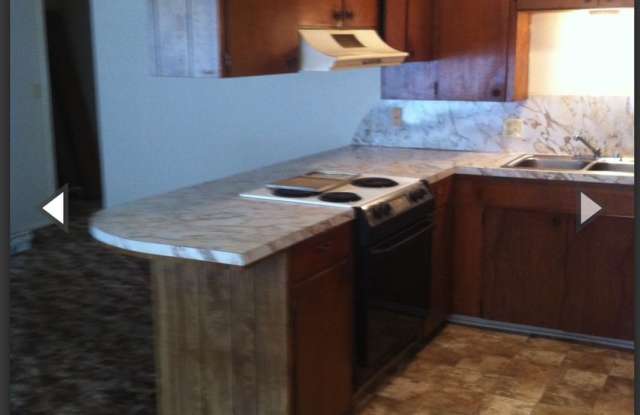 2 Bed, 1 bath apartment home. Gallery 2