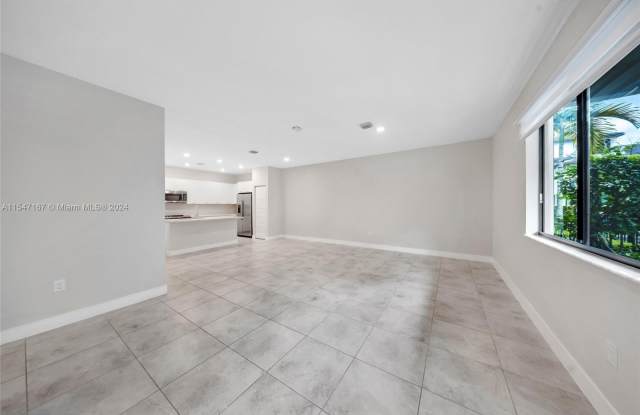 4874 NW 83rd Pkwy Gallery 4