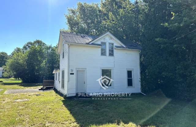 2-Bedroom Home With 2 car Garage, in Webster, IN, Available NOW! Gallery 1