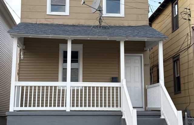 4 Bedroom 2 bath Single Family House - 1717 Hummock Avenue, Atlantic City, NJ 08401