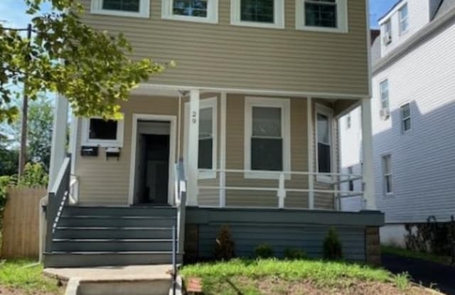 29 Hilton st - 29 Hilton Street, East Orange, NJ 07017