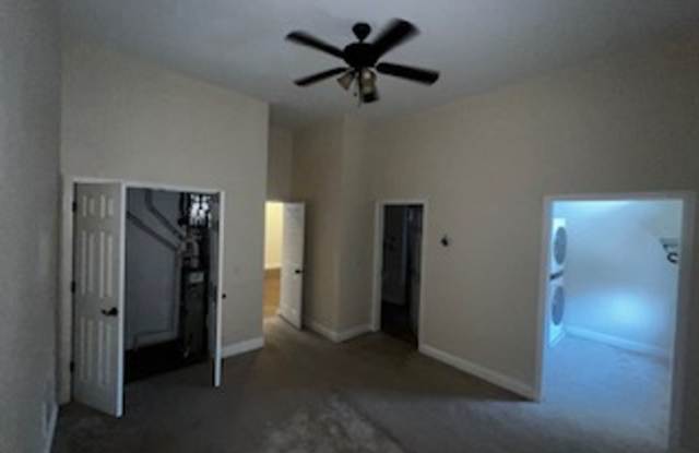 1010 S Oakley Blvd. photos photos