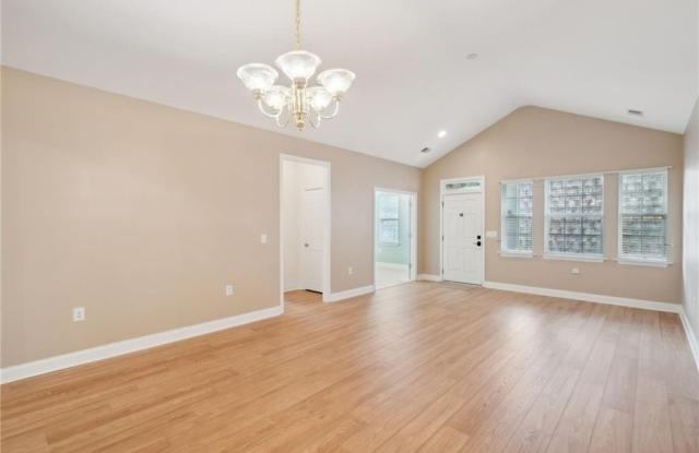 2718 Grapevine Circle Gallery 4