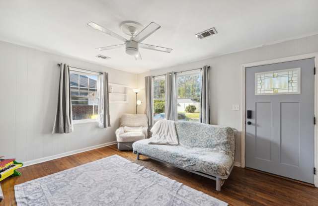 2411 Alabama Avenue photos photos