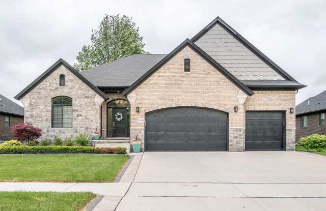 1061 Birkshire Ridge photos photos