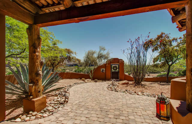 9422 E DIAMOND RIM Drive Gallery 3