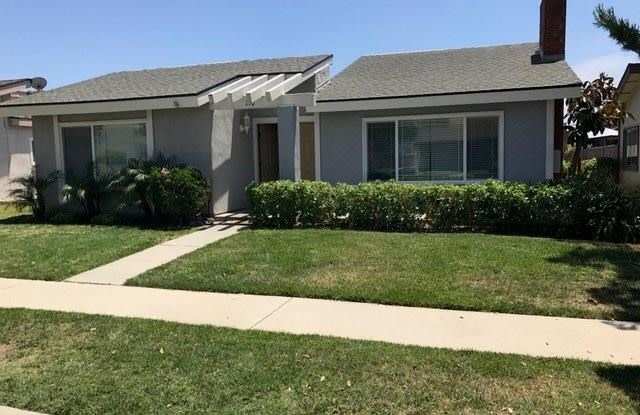 210 Toronto Avenue - 210 Toronto Avenue, Huntington Beach, CA 92648
