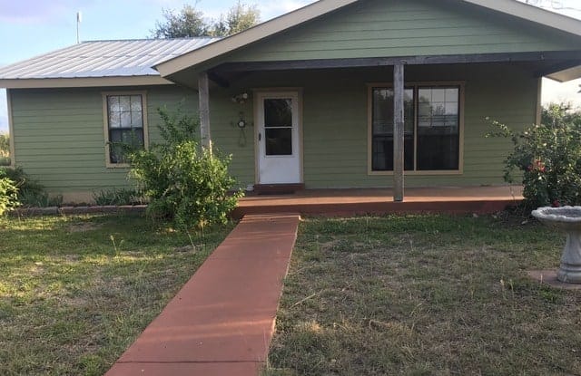 250 COUNTY ROAD 575 - 250 County Road 575, Medina County, TX 78009