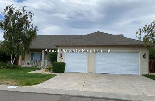 1626 Evergreen Dr photos photos