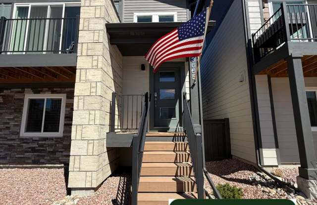 Low Maintenance Split Level Beauty 80922 photos photos