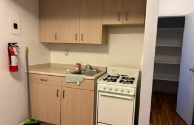 123 Milligan Pl Gallery 3