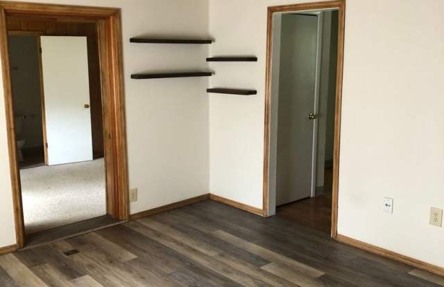 3BR/2BA Music and Ed Schools! Gallery 4