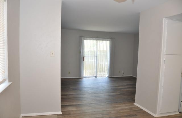 2 Bedroom 1 Bath Bottom Unit near Q2 Stadium Gallery 4