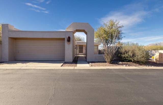 Near the Rillito Walk Path - 3 Bed, 2 Bath with Community Pool! photos photos