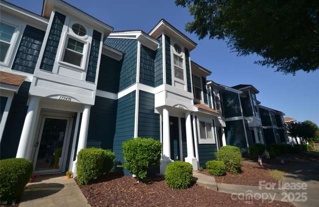 17551 Tuscany Lane Gallery 2