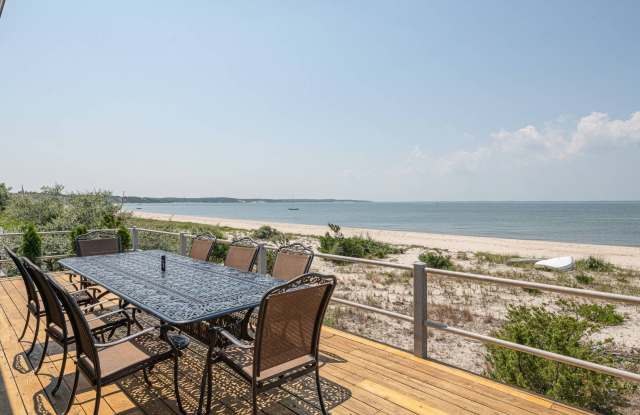 105 Cold Spring Point Road Gallery 3
