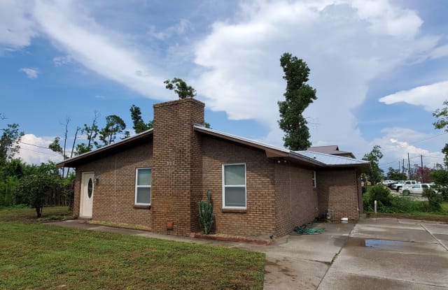 217 Jan Dr S - 217 South Jan Drive, Callaway, FL 32404