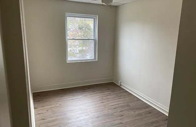 3131 May St photos photos