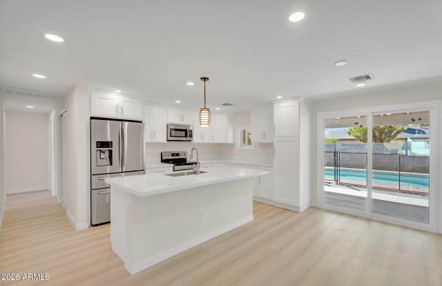 3545 E FRIESS Drive Gallery 3