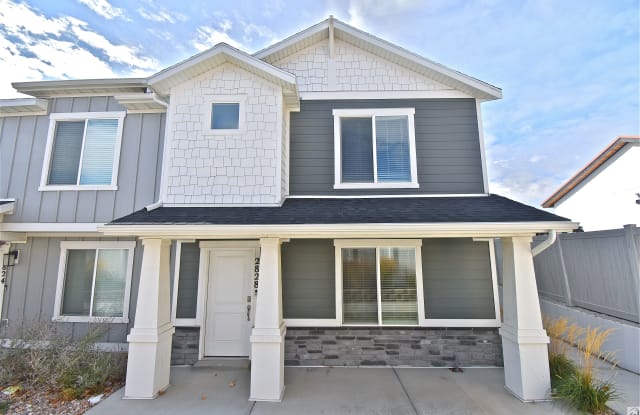 2828 N Fighting Falcon St - 2828 North Fighting Falcon Street, Layton, UT 84040