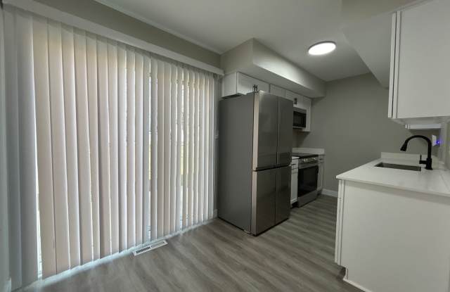 2-Bedroom, 1-Bathroom Condo in South Bend – $1,464/Month (Lawn Care & Snow Removal Included!) photos photos