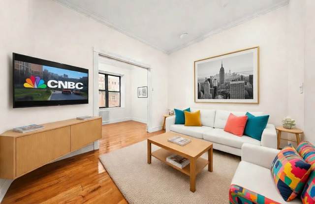 322 West 14th Street photos photos