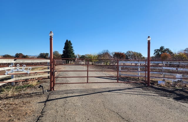13860 State Highway 36 E - 13860 California 36, Tehama County, CA 96080