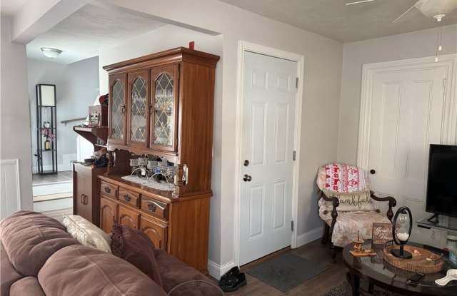 251 High Street unit: 4 photos photos